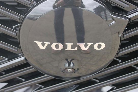 Volvo XC60 B5 AWD Ultra Black Edition