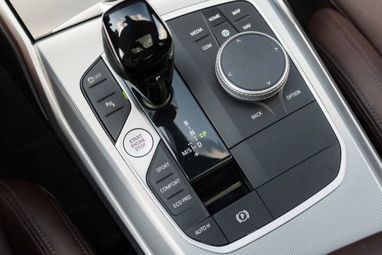 BMW Seria 3 320d xDrive Luxury Line