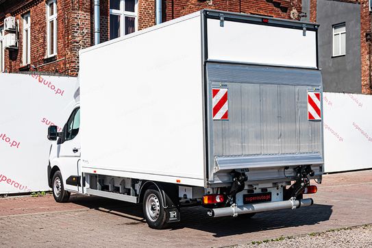 Renault Master L3 Kontener 8EP + Winda