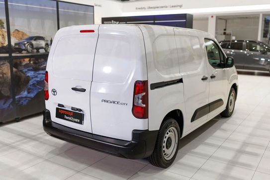Toyota Proace City D-4D Standard L1H1