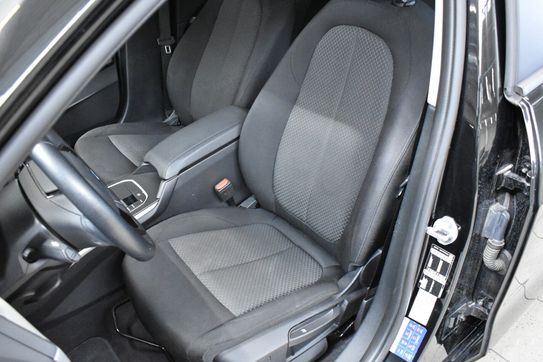 BMW Seria 1 118i