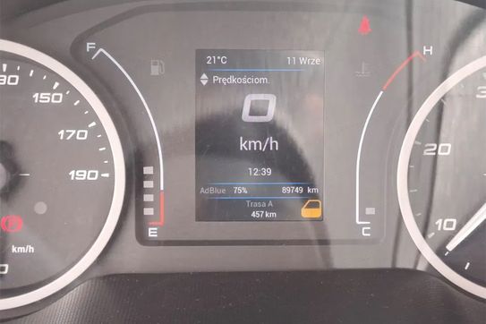 Iveco Daily 35S18 Kontener + Winda
