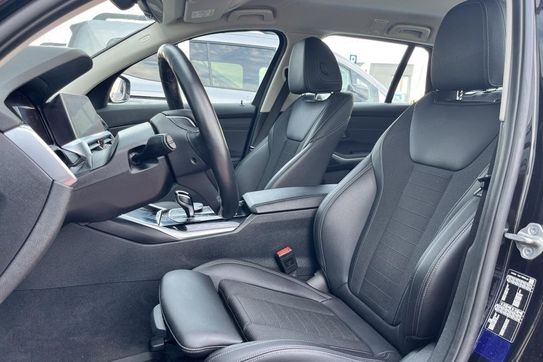 BMW Seria 3 Touring 320d xDrive Sport Line