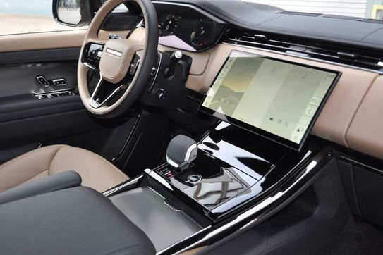 Land Rover Range Rover Sport D300 Dynamic SE