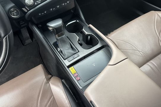 Lexus ES 300h Prestige