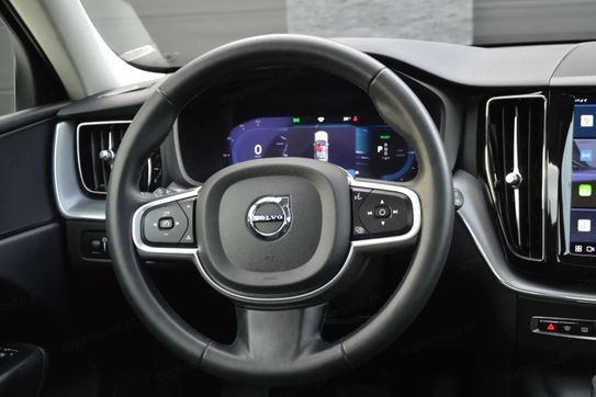 Volvo XC60 T6 Plug-In Hybrid AWD Ultra Dark