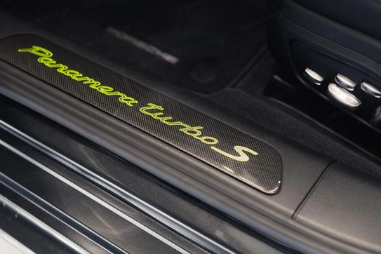 Porsche Panamera Turbo Hybrid