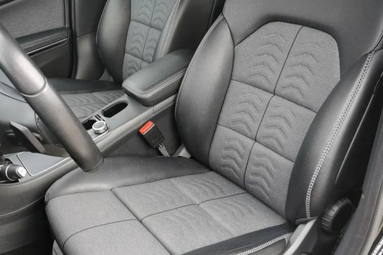 Mercedes GLA 180 7G-DCT Style