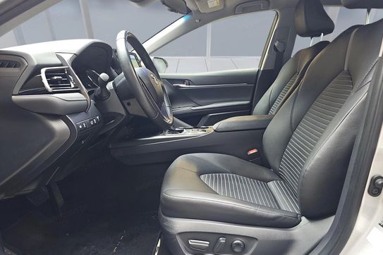 Toyota Camry 2.5 Hybrid Prestige