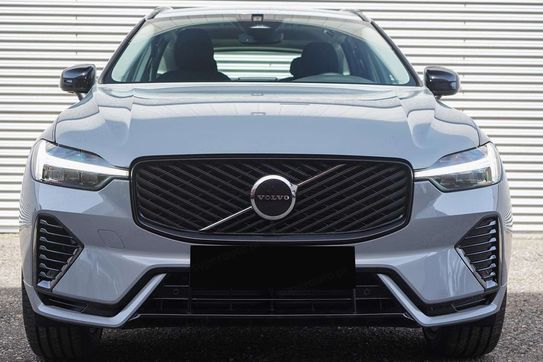 Volvo XC60 B5 AWD Plus Dark