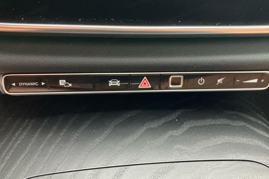 Mercedes Klasa E 220 d  4-Matic AMG