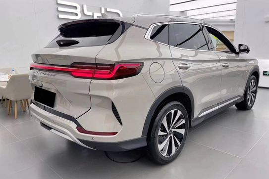 BYD Seal U DM-i  Design AWD