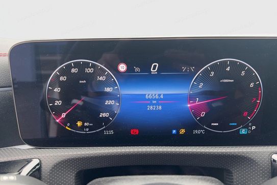 Mercedes CLA Shooting Brake 180 AMG Line