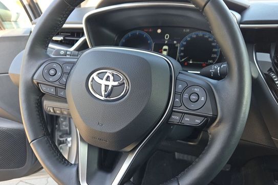 Toyota Corolla Comfort 1.5 benzyna