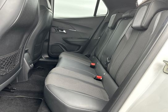 Peugeot 2008 GT 1.2 PureTech EAT8