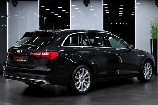 Audi A4 35 TDI mHEV S tronic