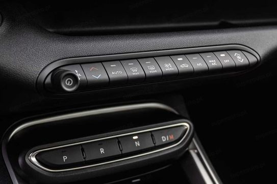 Jeep Avenger Upland 1.2 Hybrid 4xe