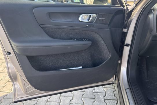 Volvo XC40 73kWh P6 Recharge Ultimate