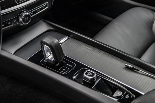 Volvo V60 B4