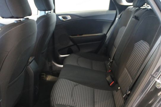 Kia Ceed 1.5 T-GDI M