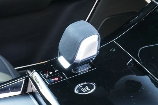 Land Rover Range Rover Sport D300 Dynamic SE