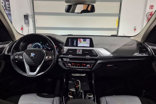 BMW X3 xDrive20i