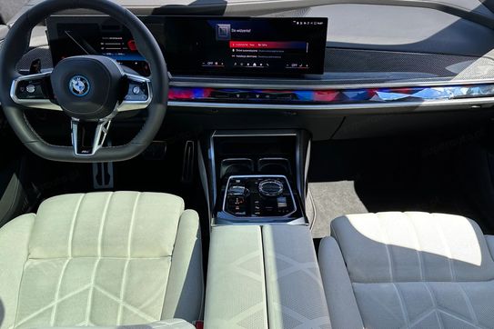 BMW Seria 7 M760e PHEV xDrive sport-aut
