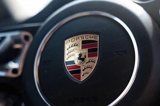 Porsche Macan Standard