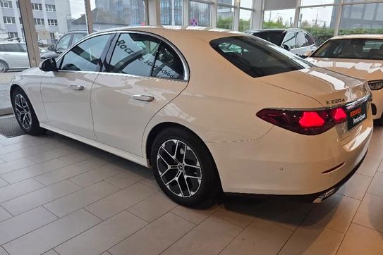 Mercedes Klasa E 220 d 4MATIC Avantgarde