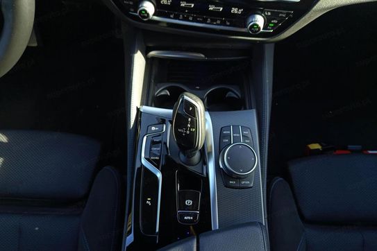 BMW Seria 5 530d xDrive mHEV aut