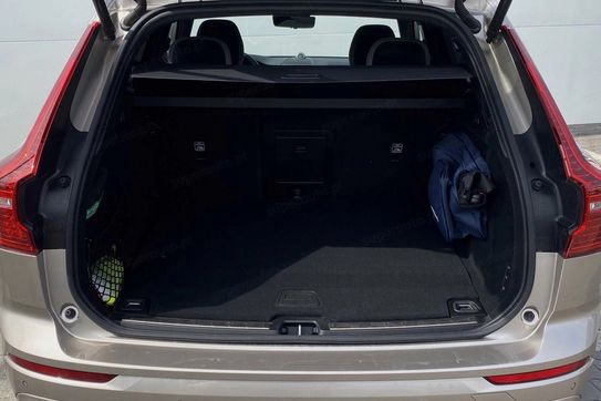 Volvo XC60 T8 Plug-In Hybrid AWD Ultra Dark