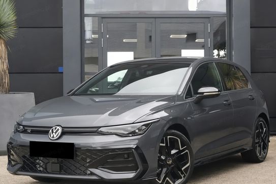 Volkswagen Golf R-Line Plus 1.5 eTSI mHEV