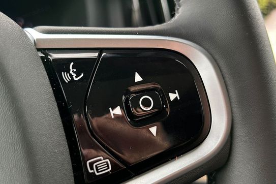 Volvo XC60 B5 B AWD Momentum Pro aut