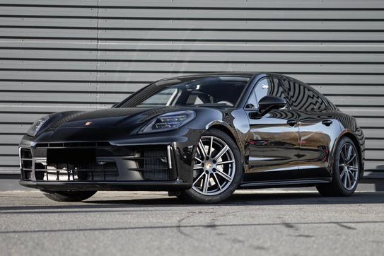 Porsche Panamera 4