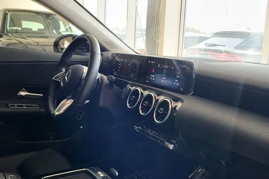 Mercedes CLA 250 e PHEV 8G-DCT