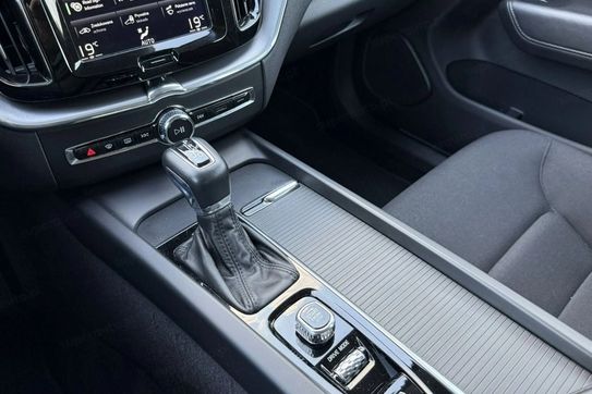 Volvo XC60 D4 Momentum Pro aut