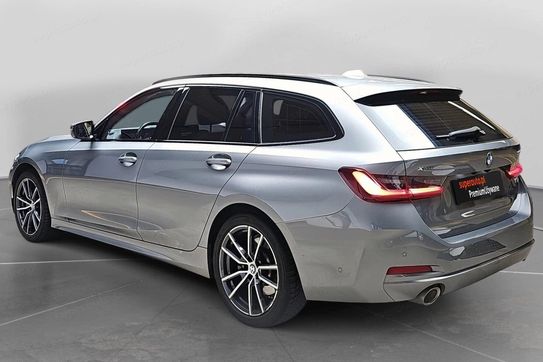 BMW Seria 3 330i xDrive sport-aut