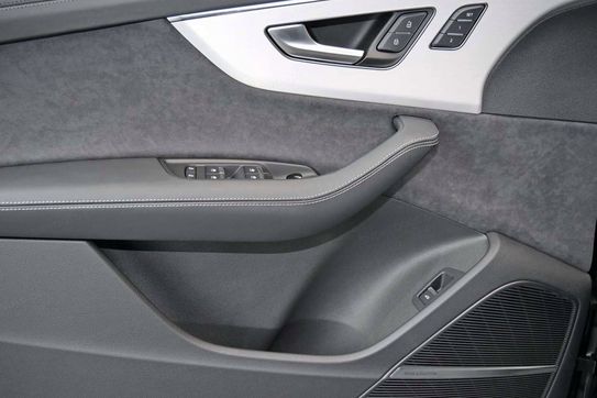 Audi Q7 50 TDI quattro S Line