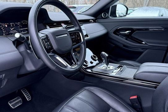 Land Rover Range Rover Evoque P300e Dynamic SE