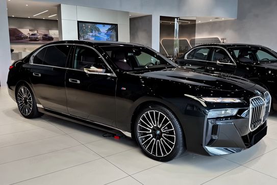 BMW Seria 7 740d xDrive M Sport