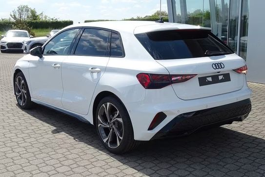 Audi A3 35 TFSI S Line Sportback