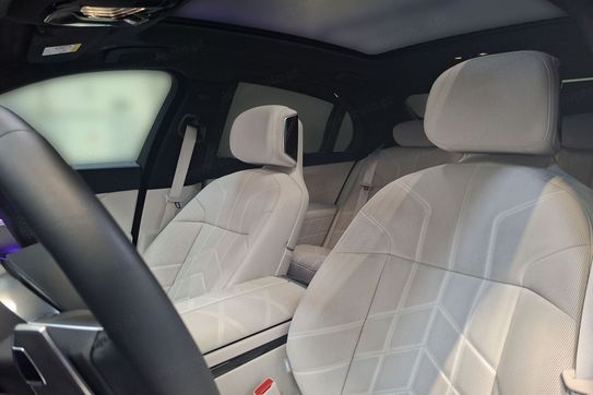 BMW Seria 7 740d xDrive mHEV