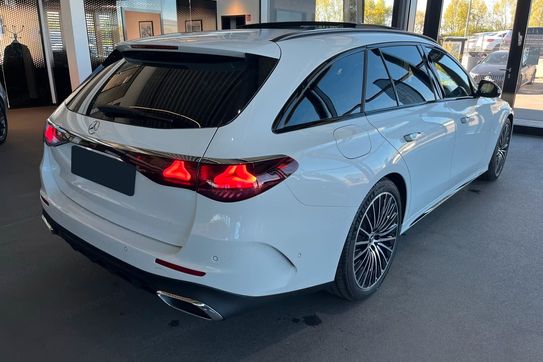 Mercedes Klasa E 220 d 4-Matic AMG Estate