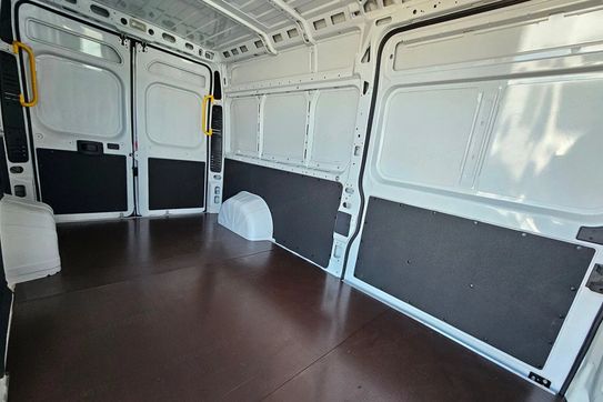 Peugeot Boxer BlueHDi L3H2