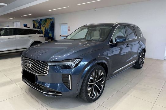 Volvo XC90 B5 AWD Ultra Bright