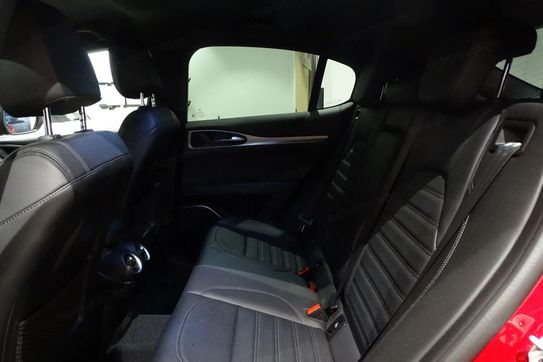 Alfa Romeo Stelvio Turbo Veloce Q4