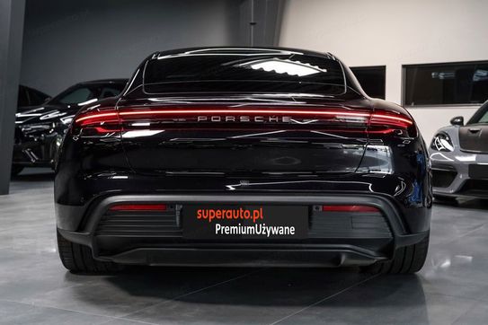 Porsche Taycan 4S