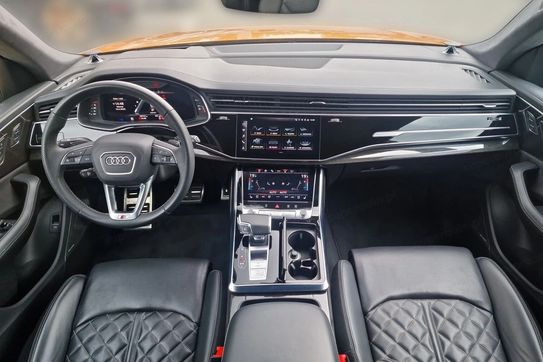 Audi Q8 55 TFSI mHEV quattro Tiptronic