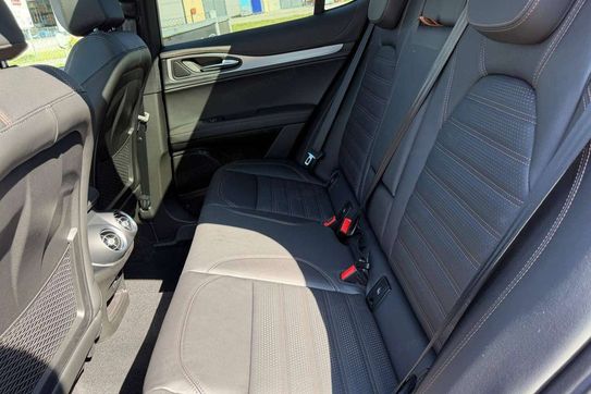 Alfa Romeo Stelvio Turbo Intensa Q4