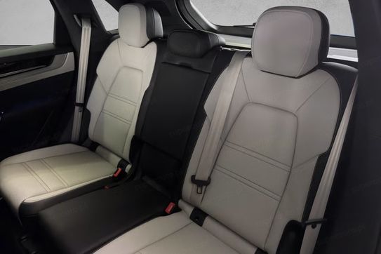 Porsche Cayenne S E-Hybrid